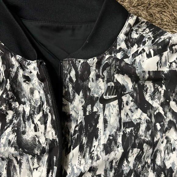 Nike Reversible Bomber Jacket - Picture 5 of 5
